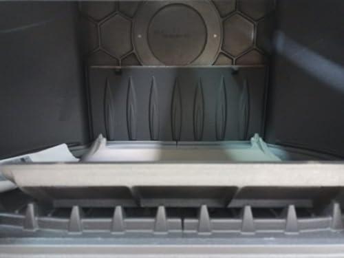 Pourquoi Choisir la Poêle à Bois en Fonte Koza K9 de Kratki ? - Pourquoi Choisir la Poêle à Bois en Fonte Koza K9 de Kratki ?Lorsqu'il s'agit de choisir un poêle à bois pour notre maison, nous cherchons avant tout efficacité, durabilité et esthétisme. La poêle à bois en fonte Koza K9 de Kratki coche toutes ces cases et bien plus encore. Soyons honnêtes, qui ne rêve pas de longues soirées d'hiver passées au coin du feu, admirant les flammes dansantes à travers une grande vitre en céramique? Avec une puissance de chauffage impressionnante et une fonte robuste, le Koza K9 assure non seulement une chaleur homogène, mais également une durée de vie prolongée. De plus, son design élégant se marie parfaitement avec tout type d’intérieur, ajoutant une touche de charme rustique mais moderne. Franchement, en termes de rapport qualité-prix, difficile de trouver mieux. Alors, pourquoi hésiter? Granuleshop Pourquoi Choisir la Poêle à Bois en Fonte Koza K9 de Kratki ?